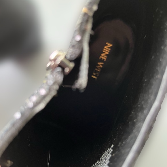 ✨ HP ✨ Black Glitter ✨ Savitra Ankle Booties ✨ - Picture 7 of 7